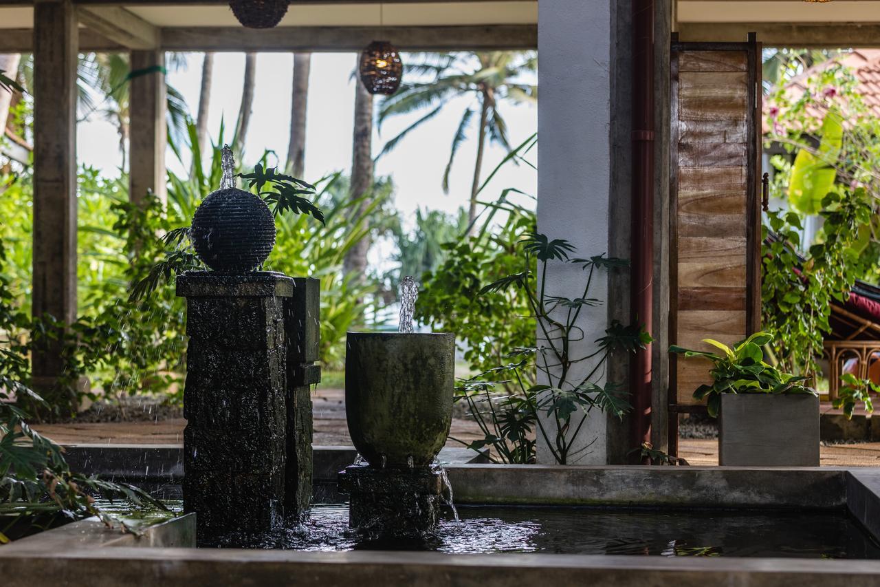 Seven Turtles Hotel Тангале Екстериор снимка