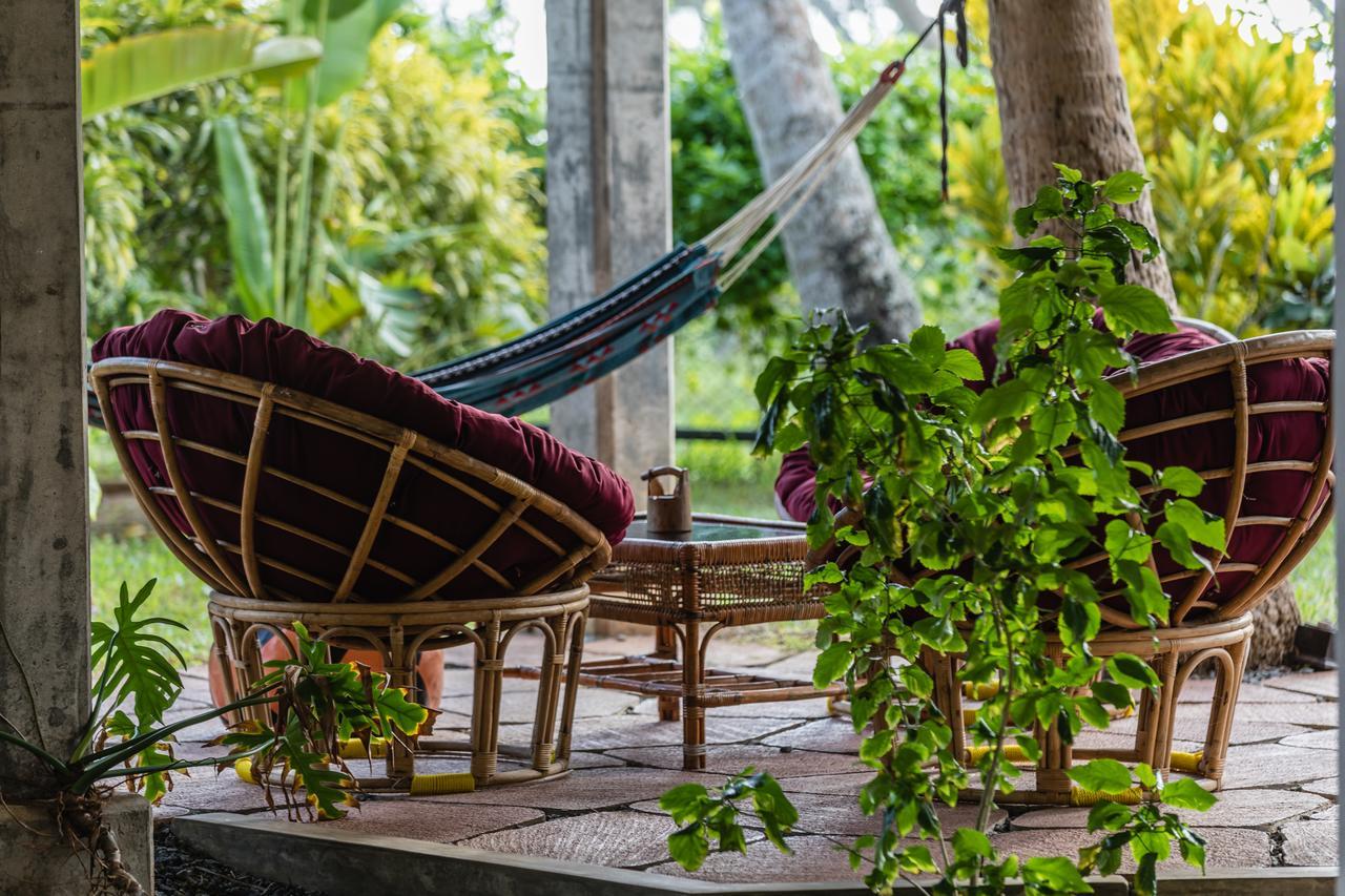 Seven Turtles Hotel Тангале Екстериор снимка