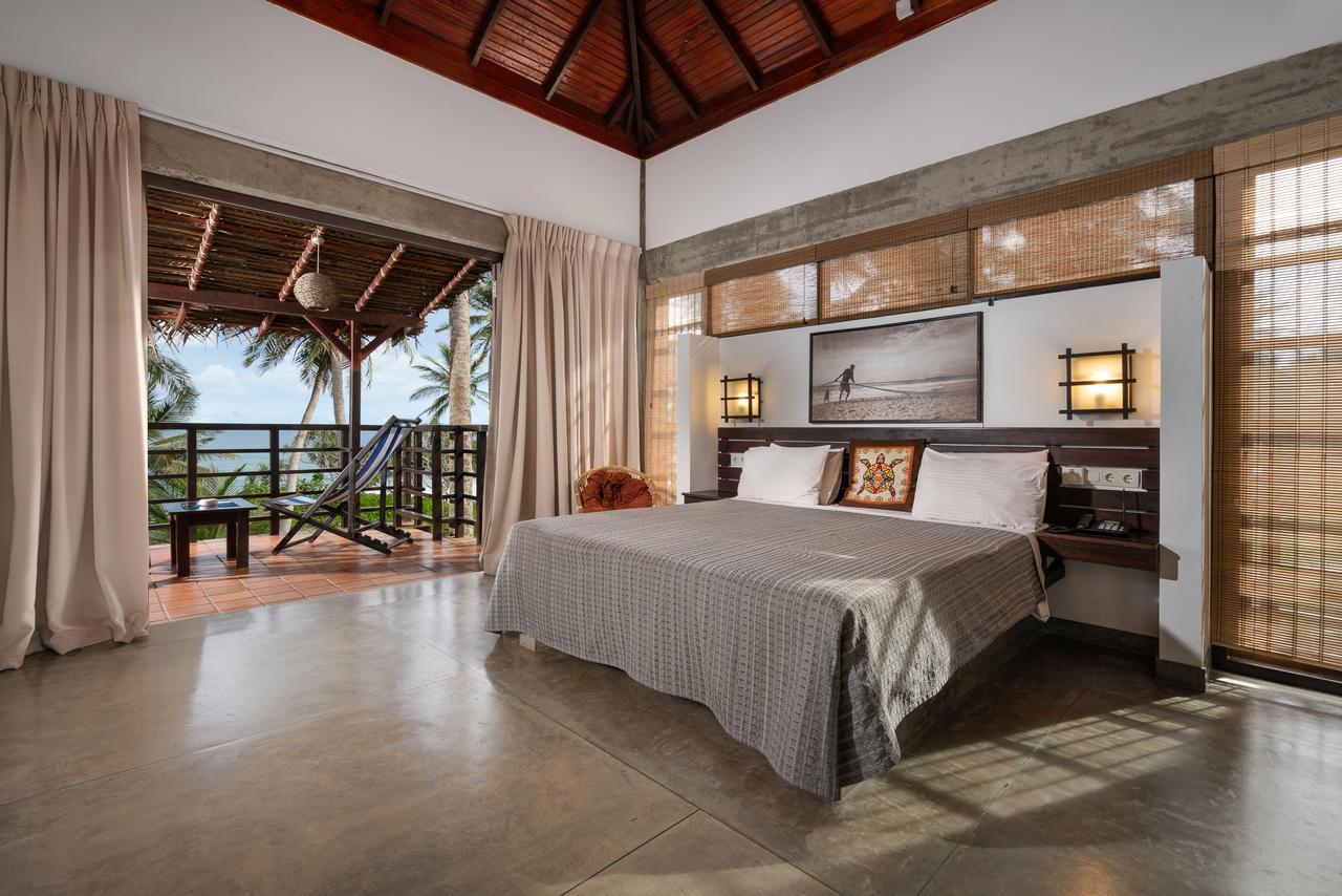 Seven Turtles Hotel Тангале Екстериор снимка