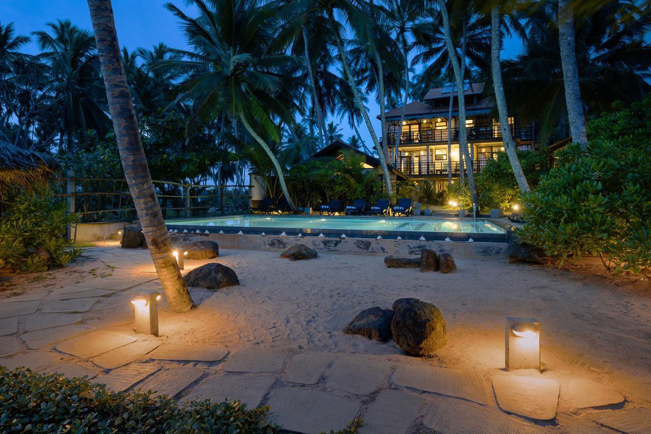 Seven Turtles Hotel Тангале Екстериор снимка
